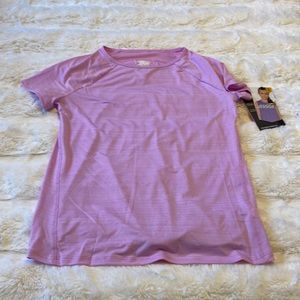 ⭐️NWT Avia short sleeve tee